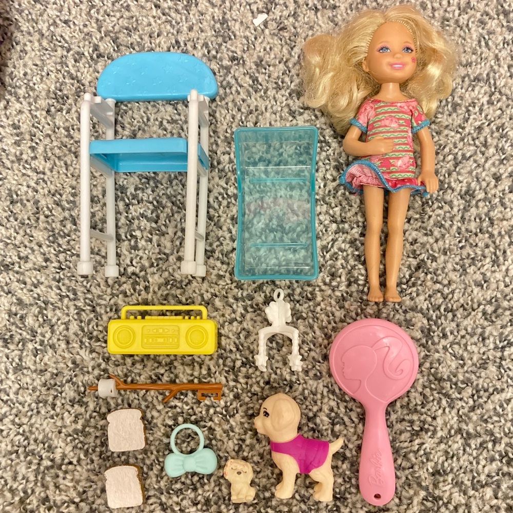 Lot Barbie Chelsea Doll Blonde Curly Hair Brush S’mores Boombox Purse Dog Puppy